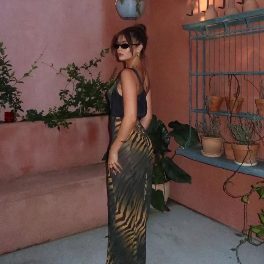 Sukienka damska na ramiączkach w panterkę, głęboki dekolt V, odkryte plecy, seksowna suknia, bez rękawów, topy damskie, spódnica bodycon w kształcie litery A, hit sprzedaży.