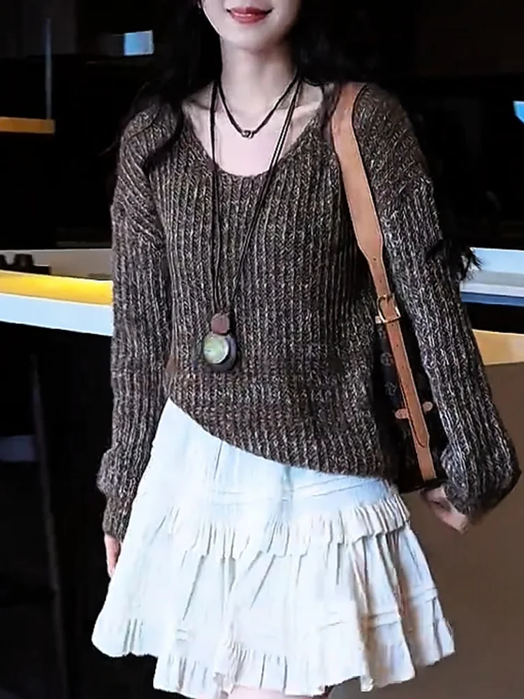 

Корейский мягкий уютный свитер с V-образным вырезом, осень 2025, новинка, большие размеры, универсальный, стройнящий топ, свободный крой, длинный рукав