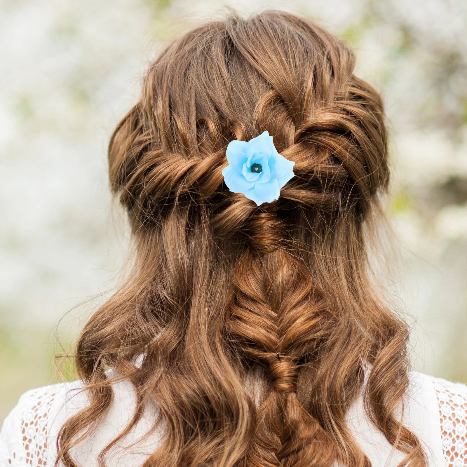 

50pcs Silk Artificial Rose Flower Heads Handmade Miniature Blossoms For Wedding Party Decor Light Blue Embellishment
