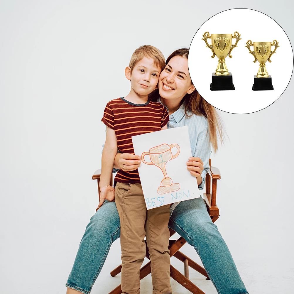 

2 Pcs Children Trophies Plastic Creative Awards Kids Reward Cups Prizes TeamSouvenir Achievement Motivation Gifts