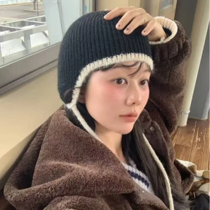 

Autumn and Winter Simple Color Matching Edge Knitted Ear Protector Beanie Cap for Men and Women Outdoor Warmth Bomber Hats