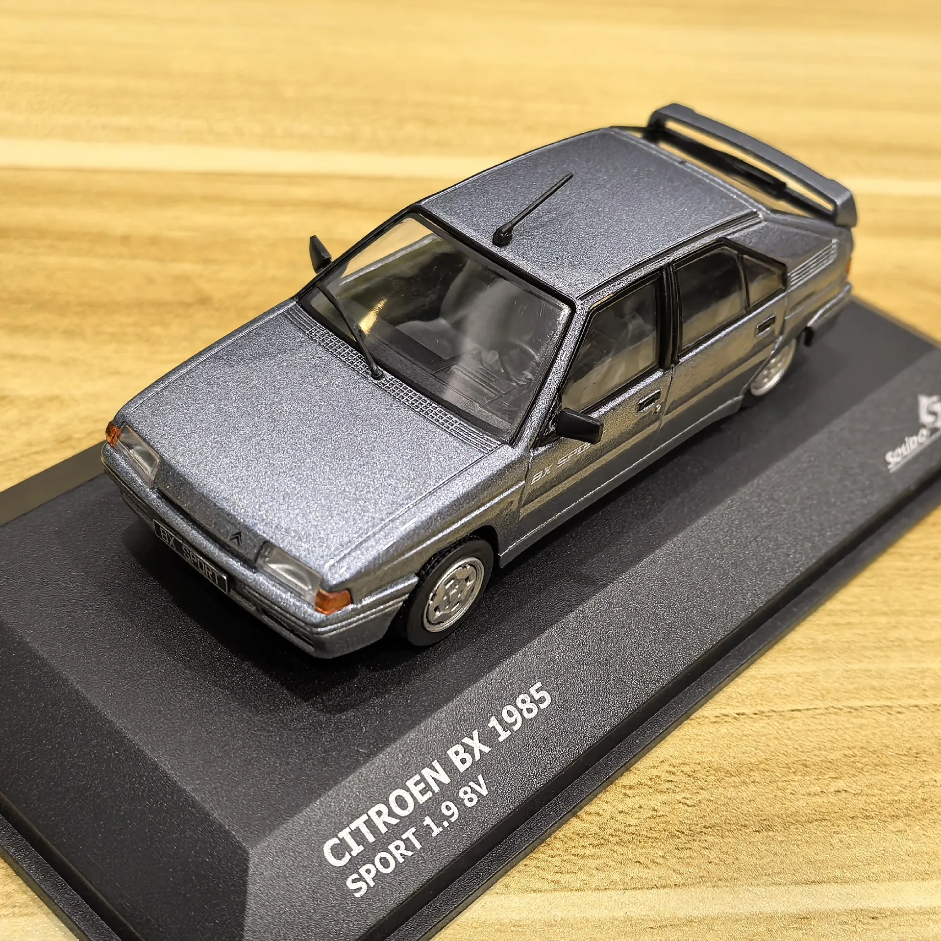 

Diecast SOLIDO 1/43 Scale CITROEN BX 1985 Alloy Car Model Collectible Toy Gift Souvenir Display Ornament