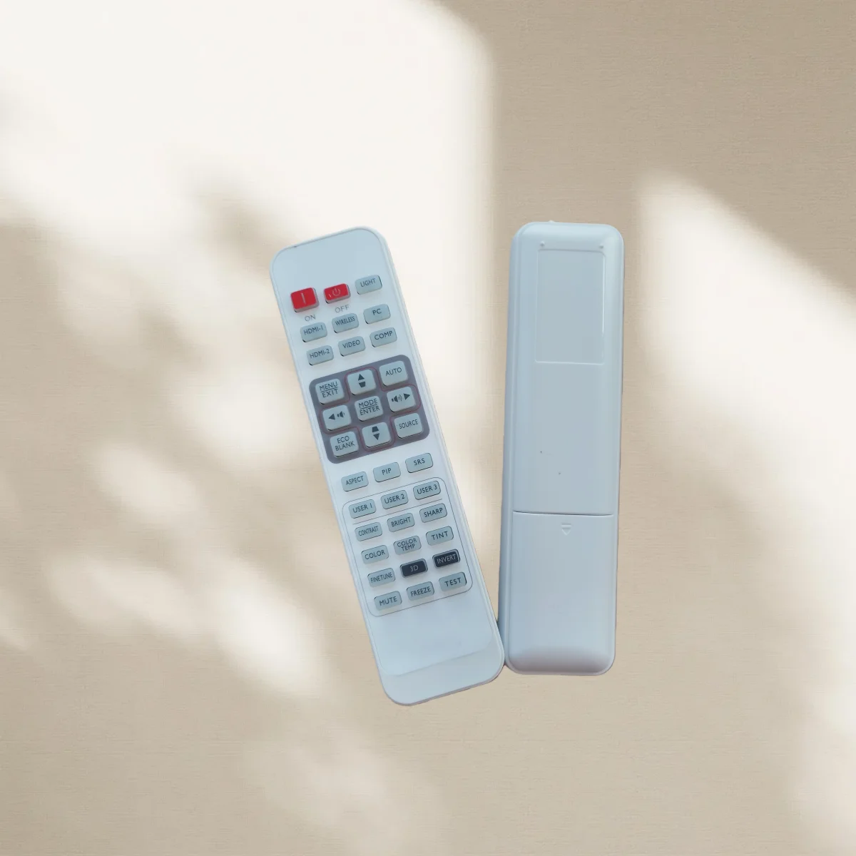 

Новый пульт дистанционного управления подходит для проектора BenQ W600+ W750 W1000 W1000+ W770ST