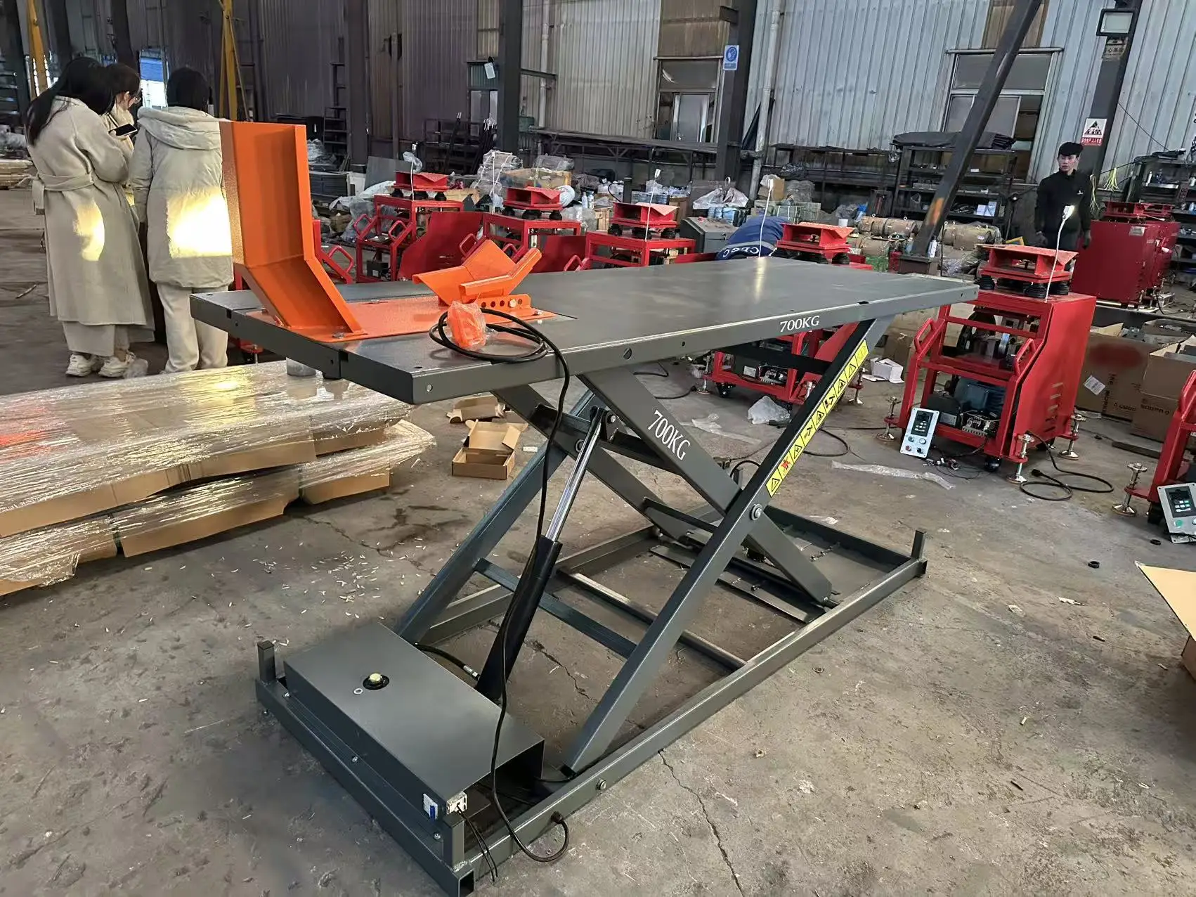 Factory Direct Double Cylinder Hydraulic Scissor Motorcycle Repair Lift Stand Table Workbench 400kg Capacity 10-Year Lifetime