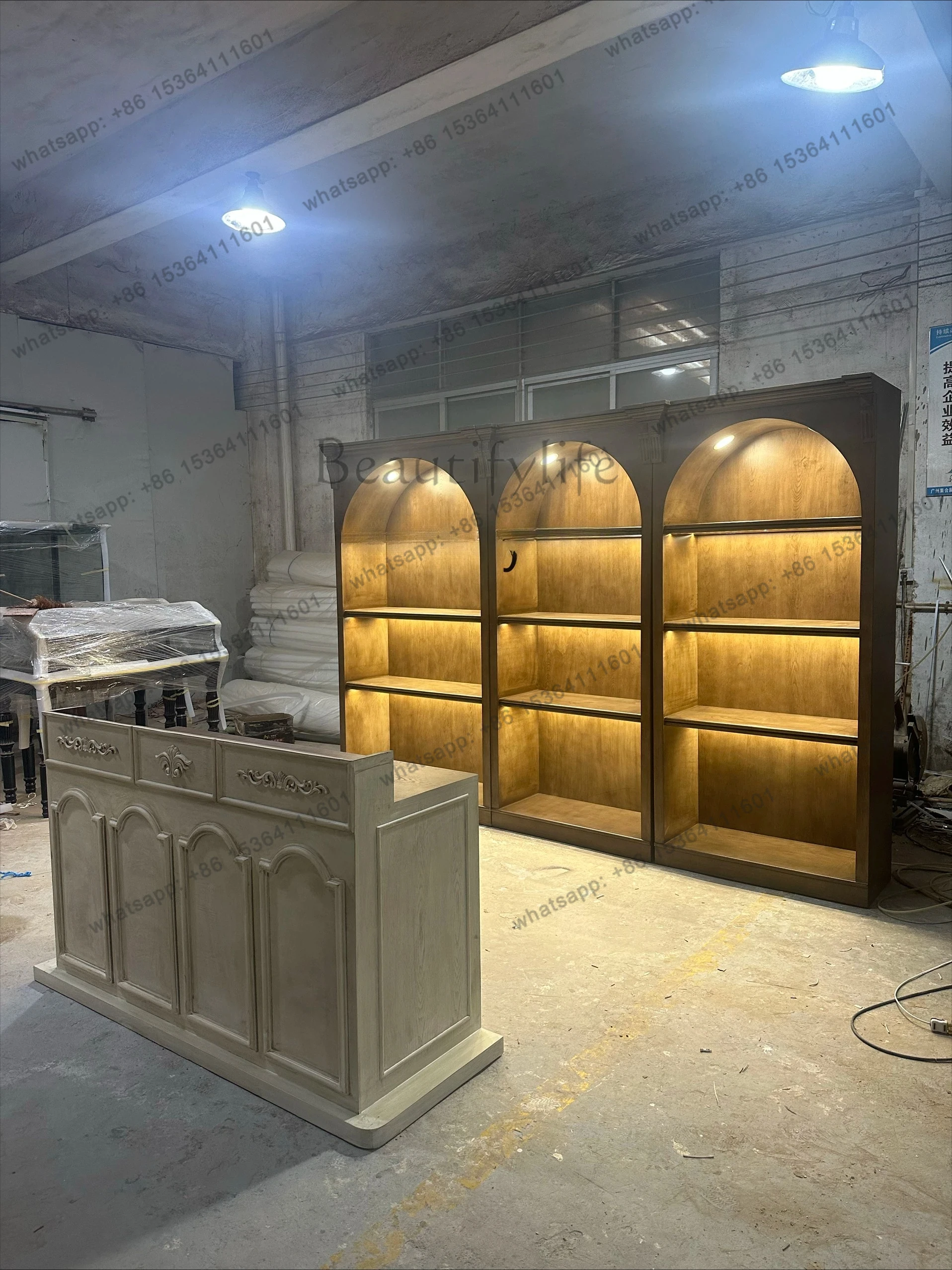 Vintage Display Cabinet Multi-layer Storage Exhibition Shoe Hat Jewelry Cabinet Multifunctional Product Cabinet European Sty