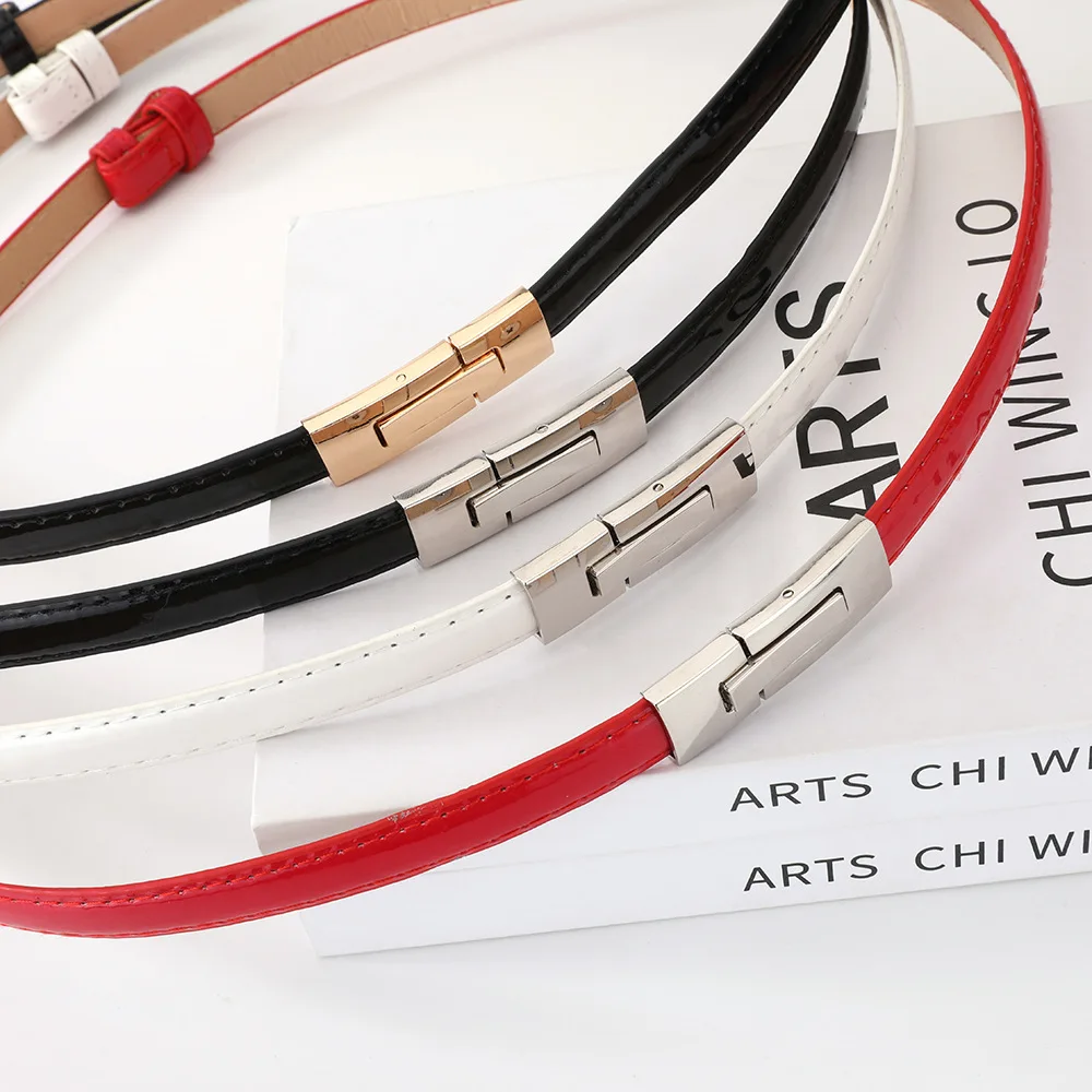 Fashion Women Skinny Patent Genuine Leather Slim Belt Adjustable Alloy Buckle Waist Belt for Dress Decorative Luxury Products