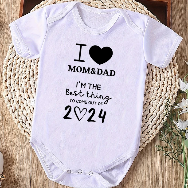 2024 I love Mom And Dad Letter Print Baby Romper Newborn Infant Boys Girls Bodysuit Short Sleeves Baby Bodysuit Pregnancy Gift