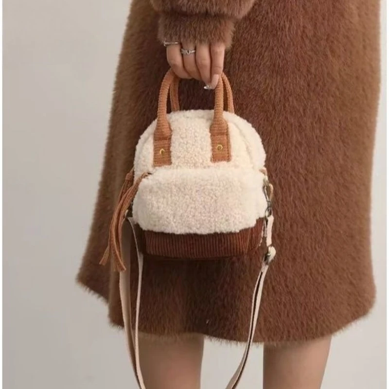 ラムウール製ハンドヘルドぬいぐるみヒョウ柄可愛らしさハンドバッグ女性の新しい冬の多用途怠惰な風ショルダーバッグメッセンジャーバッグ