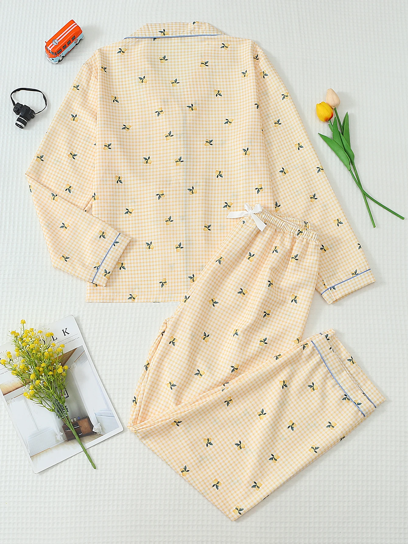 Two-Piece Comfortable Plaid Lemon Print Button-Down Top and Bow-Knot Trousers Women's Pajama Loungewear Set Suitable for Home Use