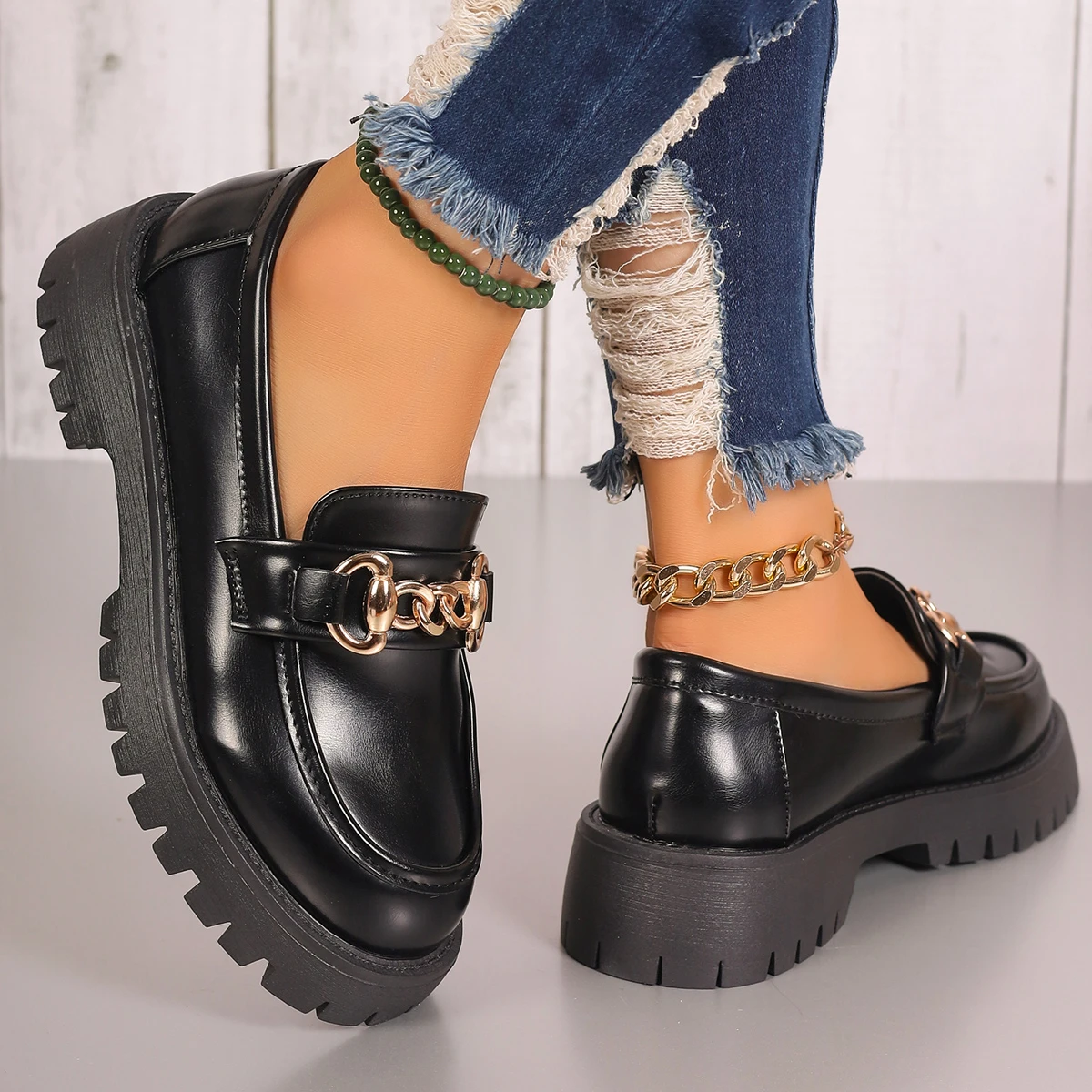 أحذية رياضية نسائية سلسلة ديكور منصة المتسكعون بلون جولة تو حذاء كاجوال امرأة موضة نمط Preppy فستان أحذية حجم كبير #2