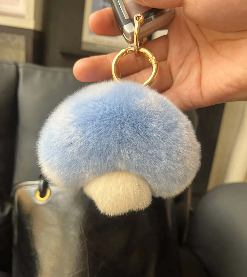 Niedlicher Echter Rex-Kaninchenfell-Pilz-Schlüsselanhänger, Flauschiger Pompon-Autoschlüsselring, Taschenanhänger, Charm im Ins-Stil, Modisches Geschenk für Frauen und Mädchen – Detail 5
