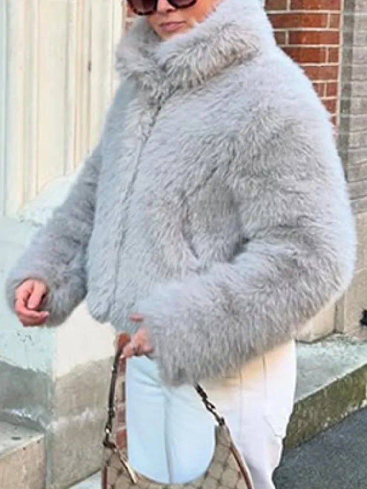 

Women Elegant Faux Fur Coat Warm Fluffy Loose Long Sleeve Lapel Jacket 2025 Autumn Winter High Street Lady Outerwear