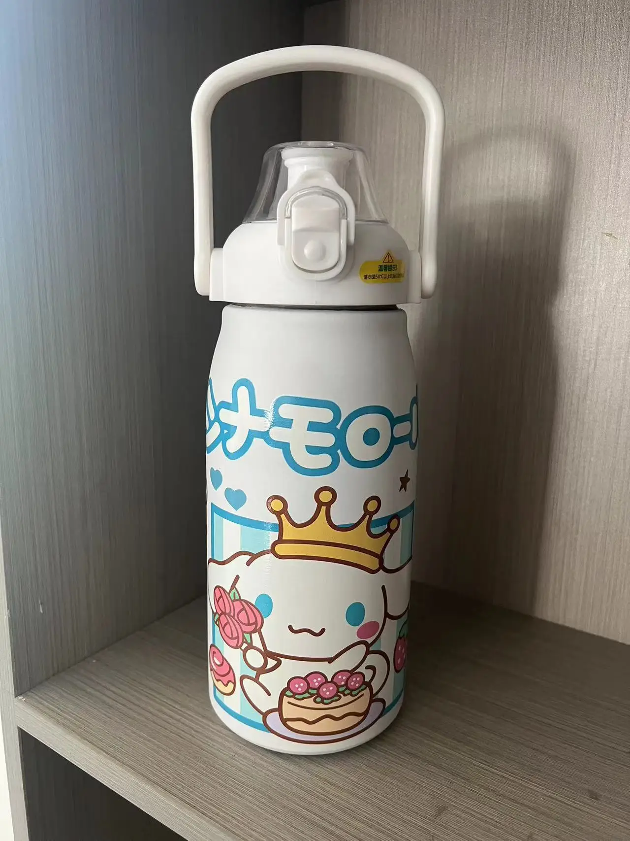 

2024 New Cartoon Sanrio Large Capacity Portable Thermos Kettle ins High-Looking Outdoor Sports Thermos Cup with Straw