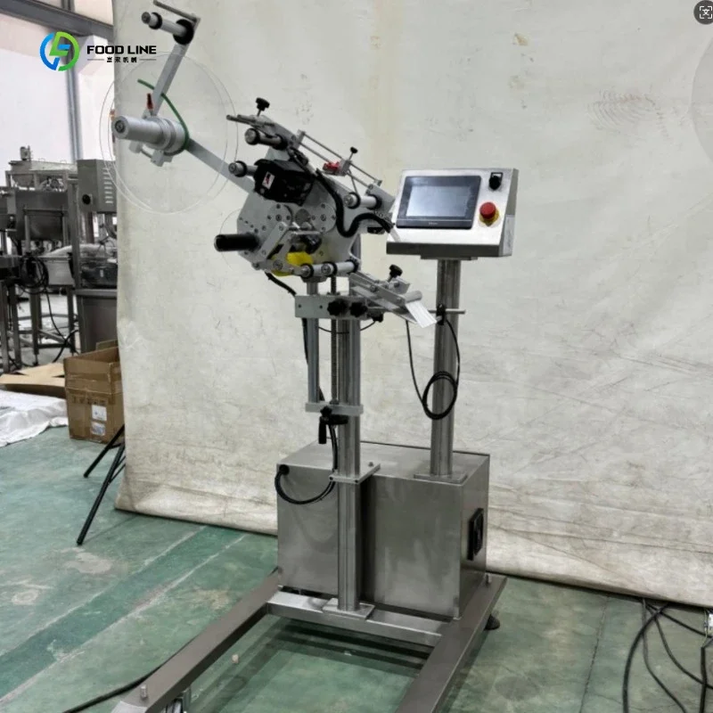 Labeling Machine Continuous Sticker Labeling Equipment For Packaging Line FL Customized