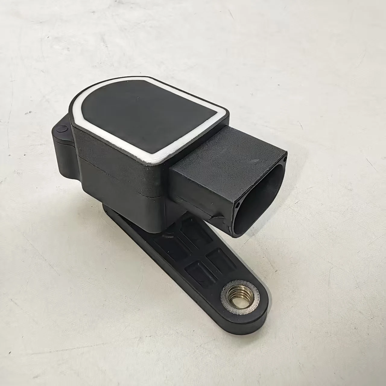 

Датчик высоты кузова 6224J4 6224J6 для Peugeot 307 308 408, Mercosur, RCZ, Citroen C4. Датчик регулировки фар AM.