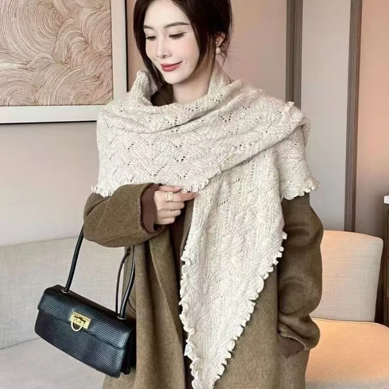 Fungus edge triangle scarf women's lace winter Korean high-end sense versatile warm scarf scarf outer cape scarf