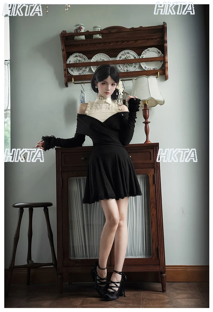 Süße Low V-ausschnitt Stretch Dünne Gestrickte Kleid Frauen Herbst Elegante Spitze Nähte Bogen Sexy Schwarz Lange Kleider Höhlte Innen Sets