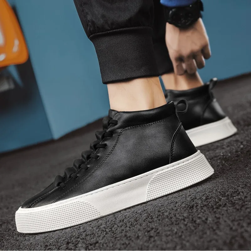 Men Leather Casual Sports Shoes Autumn New Fashion High Top High Quality Lace Up Breathable Fashion Men White Leather Shoes