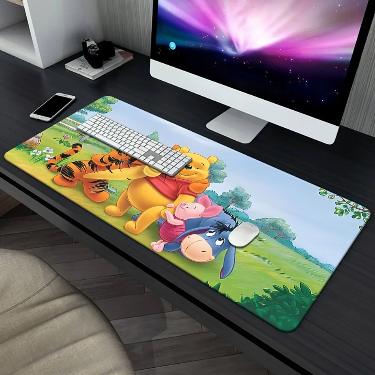 قطعة واحدة من سجادة المكتب المطاطية المطبوعة Winnie the Pooh HD - لوحة ماوس XXL متعددة الوظائف مع تصميم Tigger وPiglet وEeyore - مثالية لـ