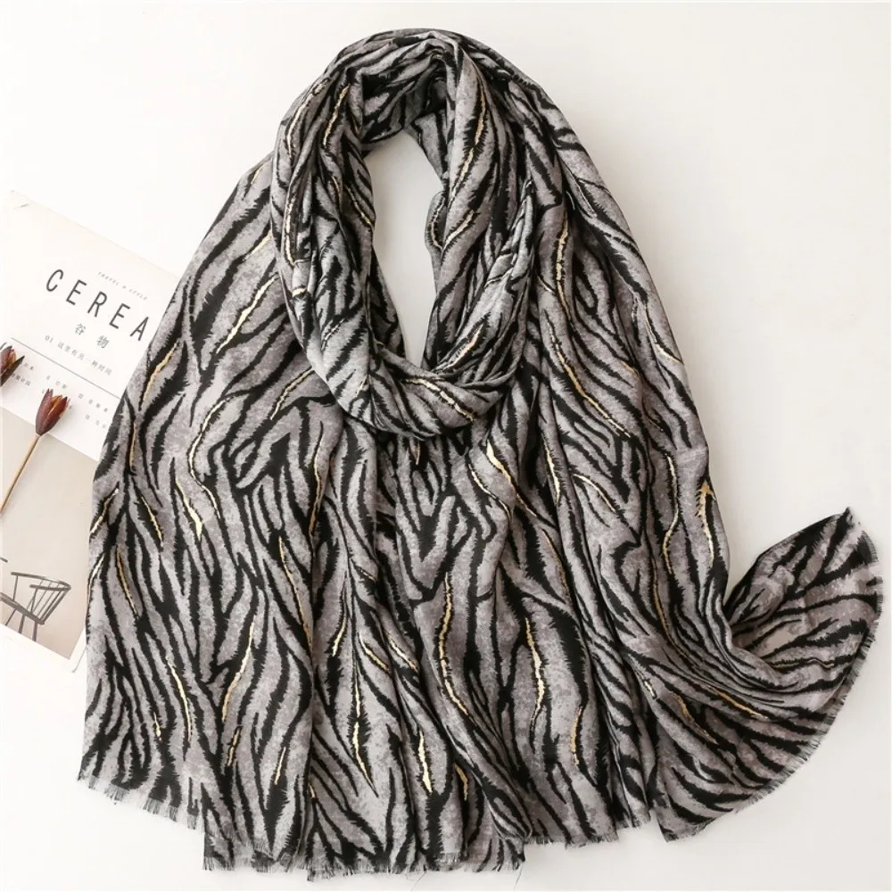 Fashion Viscose Cotton Linen Scarf Vintage Soft Floral Shawl Wrap Luxury Brand Designer Pleated Printed Scarf For Autumn Winter