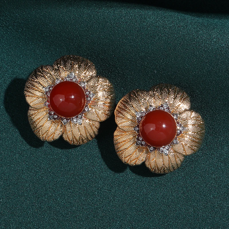 

Vintage Antique Red Agate Flower Stud Earrings Antique Gold Plated Acessories Jewelry For Woman Retro New Trends Luxury Designer