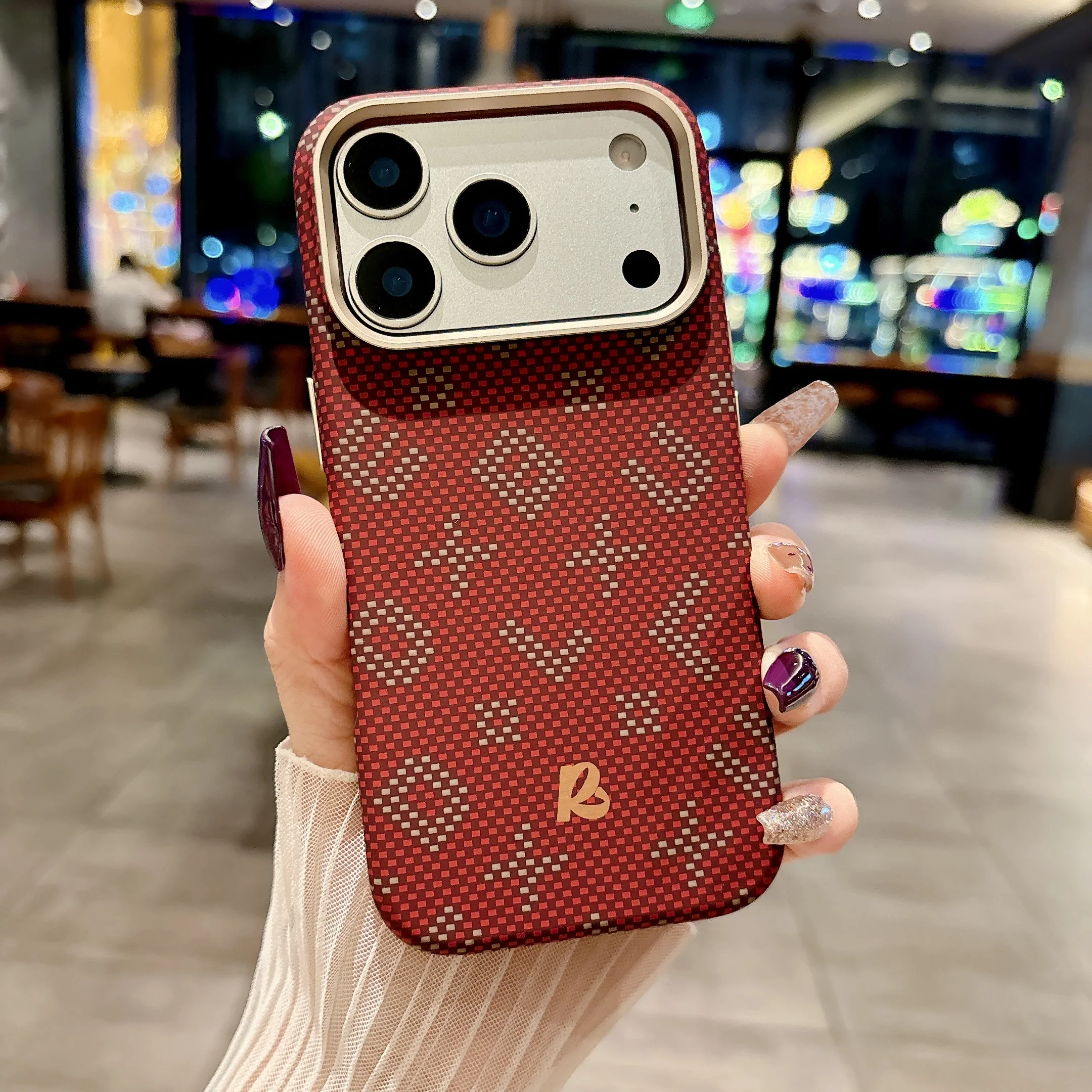 

Relief Carbon Fiber Magnetic Case for Phone 15 16 17 Pro Max Phone Cover with Camera Metal Lens Protective Hard PC Fundas