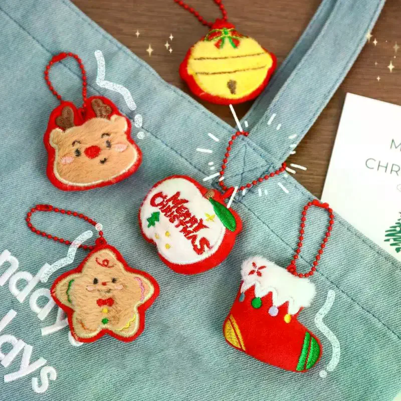 พวงกุญแจตุ๊กตาคริสต์มาสการ์ตูนน่ารัก ตุ๊กตาหิมะ ซานตาคลอส ของเล่นตุ๊กตา ของตกแต่งกระเป๋าเป้ ของขวัญ