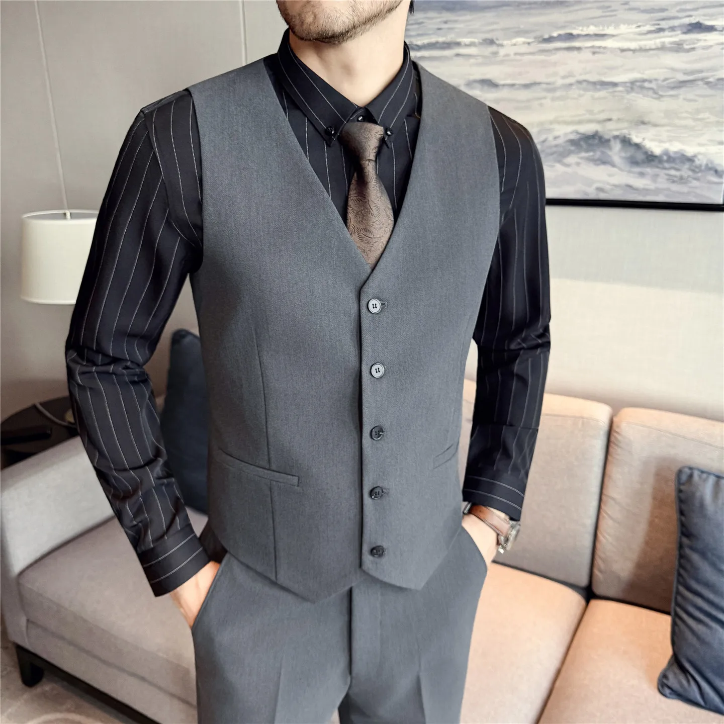 High Quality Men's Suit Vests Solid Color Single Breasted V-Neck Smart Casual Slim Fit Fashion Suit Waistcoat Men Wedding Vest
