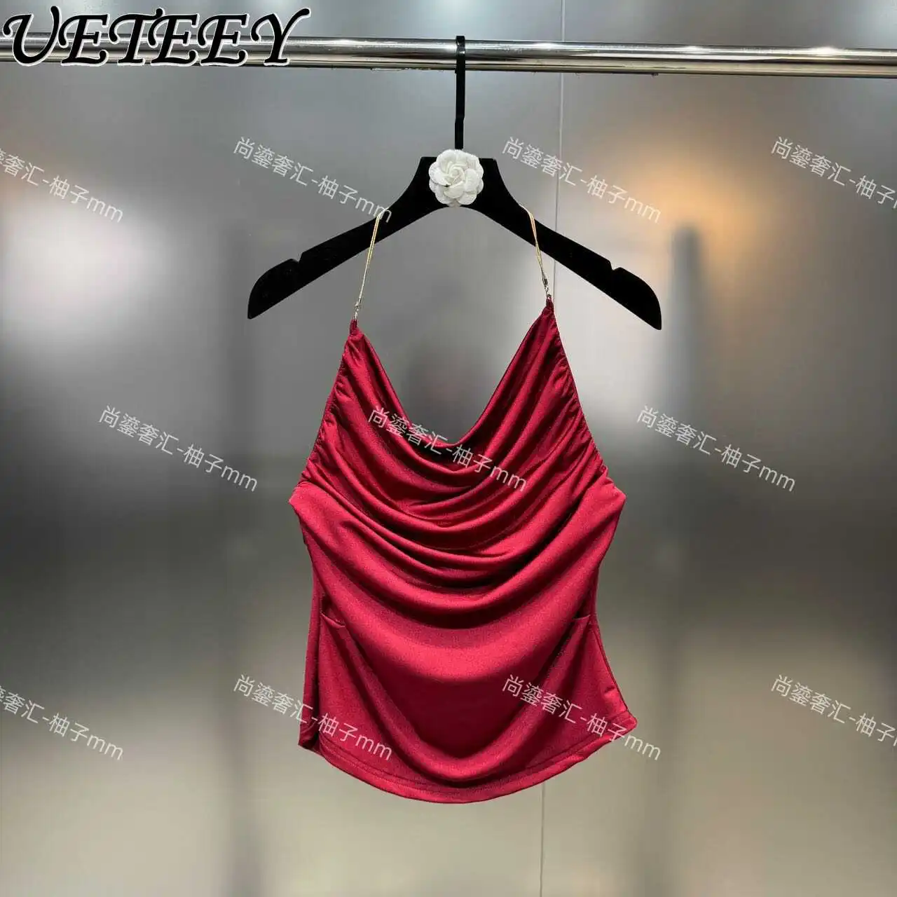 

Summer New Chain Halter Deep V Neck Sleeveless Backless Crop Tops Draped Elegant High-end Red Sexy Camisole for Women