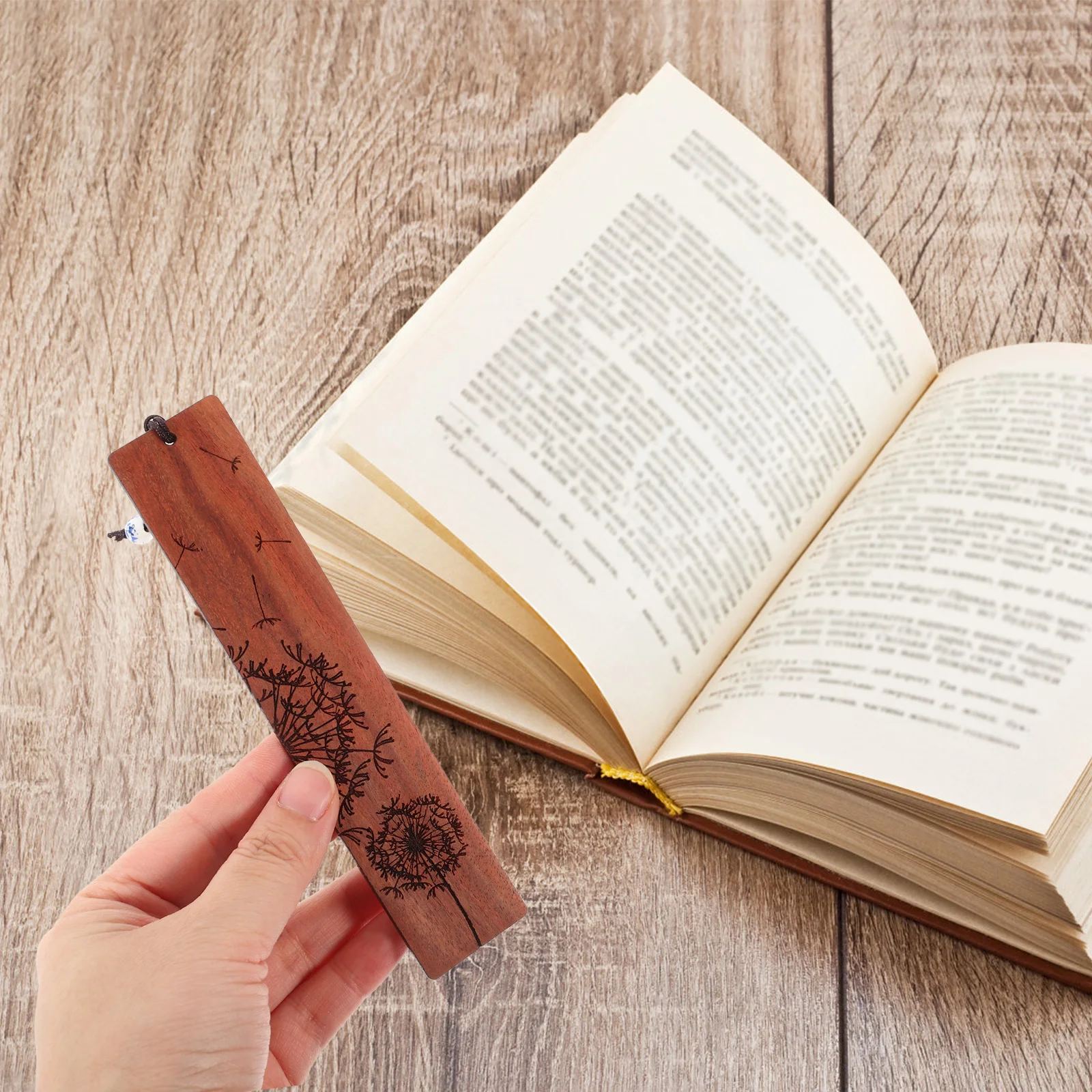 

Vintage Chinese Wooden Bookmark Carved Book Label Unique Festival Tags for Men Girls School Supplies Decor Book Mark