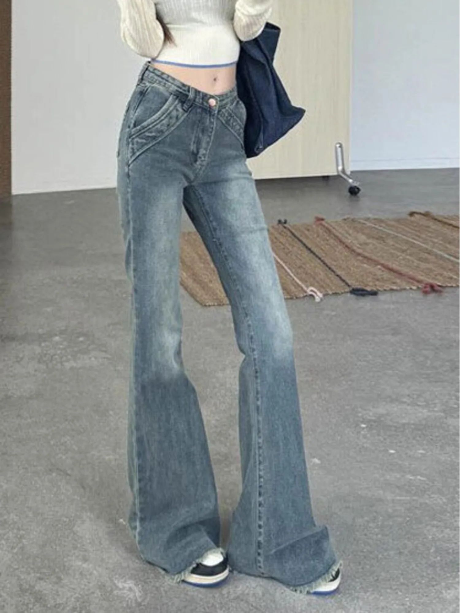Women's Light Blue Bootcut Jeans High Waist Distressed Vintage Y2K Flare Denim Pants Frayed Hem