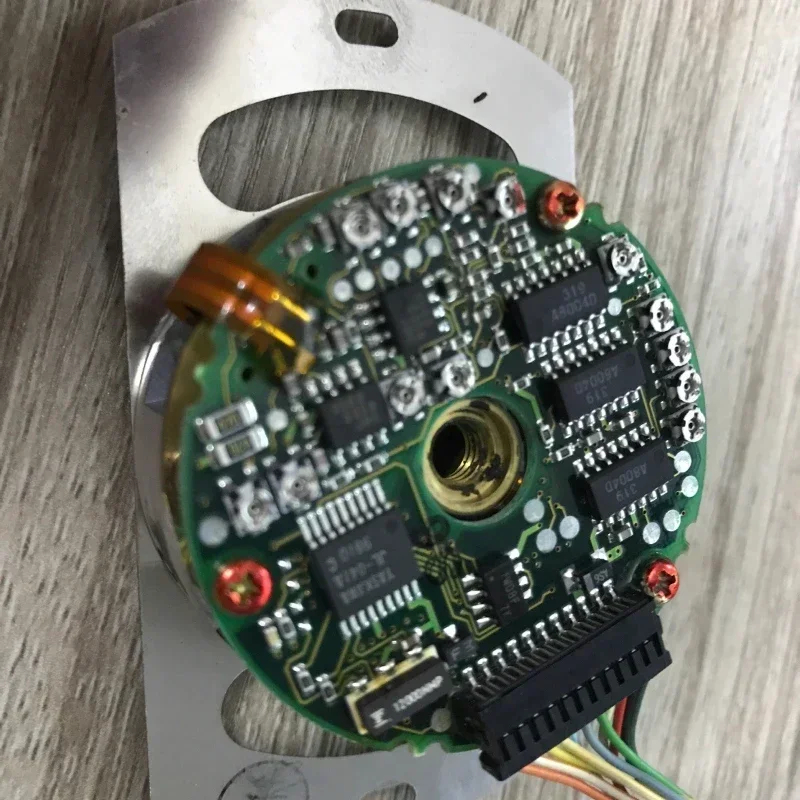 

To Excellen Encoder UTOPH-81AWF/40awm 8192 Encoder With Sgmg Series Motor With Warranty