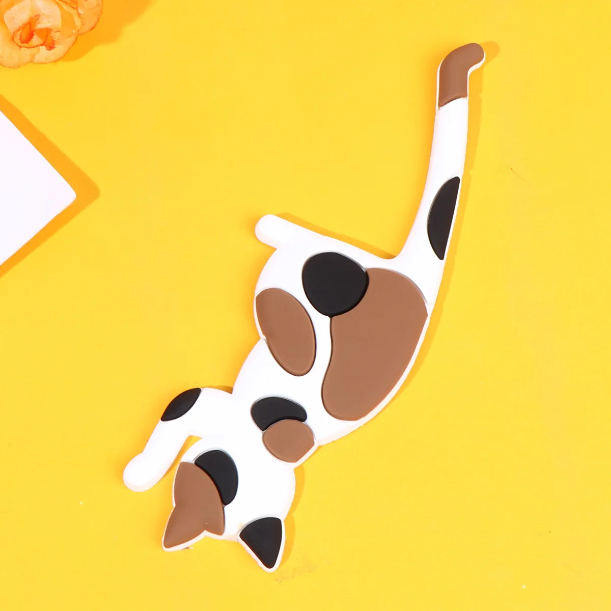 

Cute Cat Shape Magnetic Hook Fridge Sticker Easy Remove Decorative Magnet for Home Cabinet Whiteboard Phone Shell