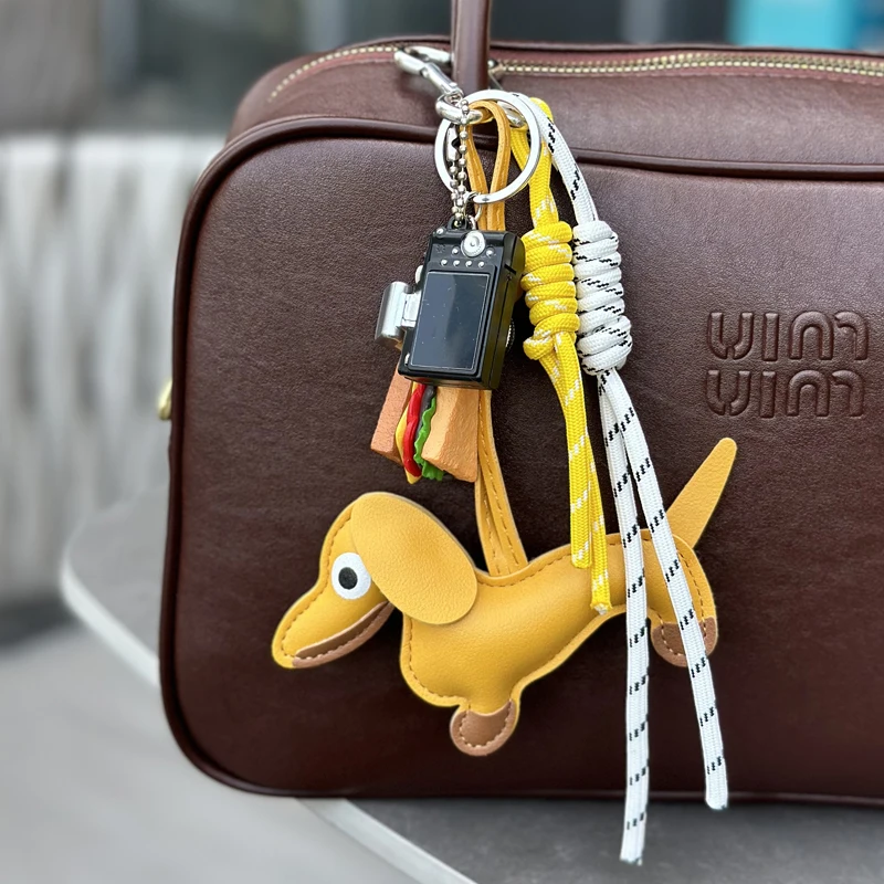 

Original design, high-end handbag pendant, fashionable hanging accessory, car key, rearview mirror accessory, trendy string comb