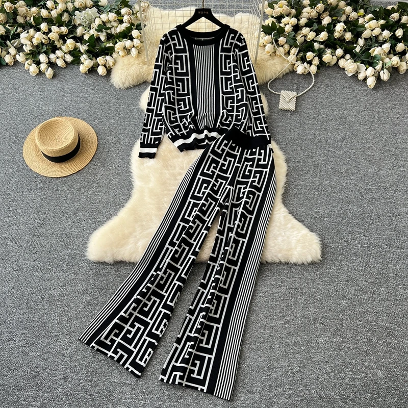 Fashion Geometric Maze Print Round Neck Versatile Long Sleeve Knitted Sweater And High Waisted Pants Two Piece Set