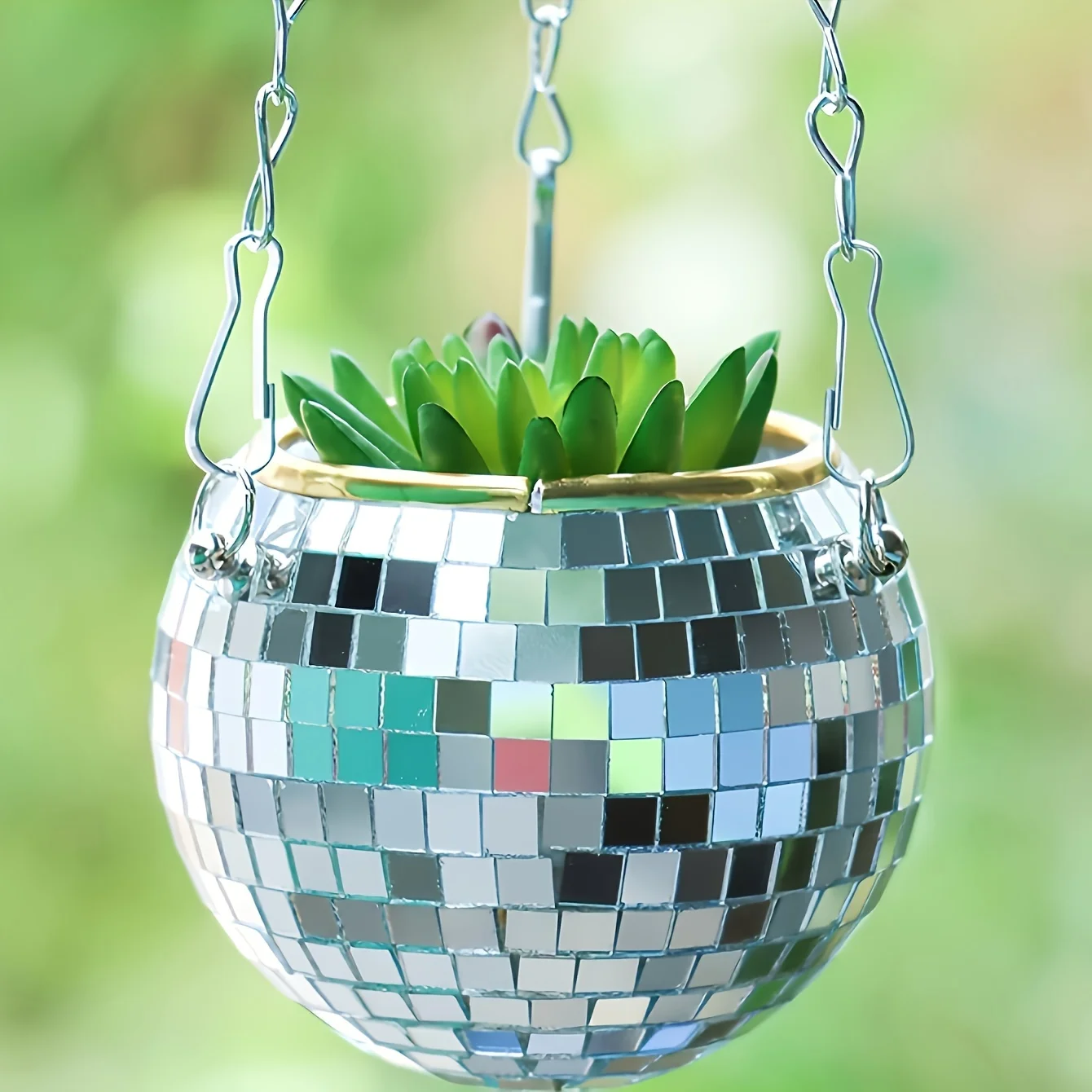 

A hanging flower basket, outdoor balcony flower pot, spherical garden hanging basket, suitable for offices and balconies