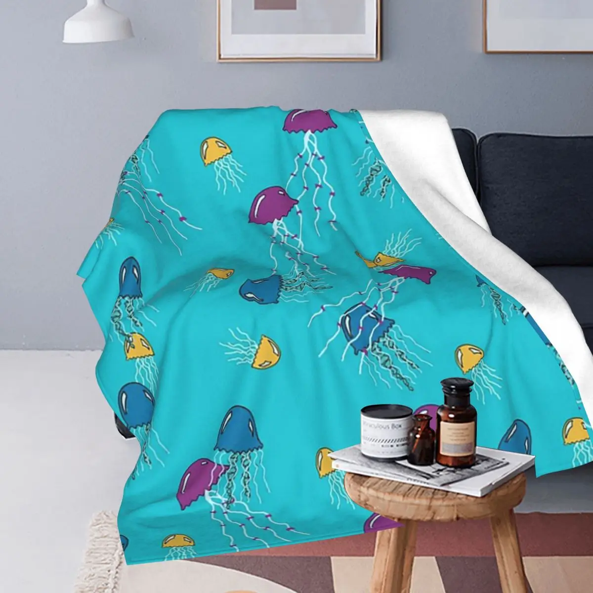 Fish Jellyfish Ocean Animals Blanket Flannel Sofa Throw Blanket Lightweight Throw Blankets for Bedroom Throws Bedspread Quilt
