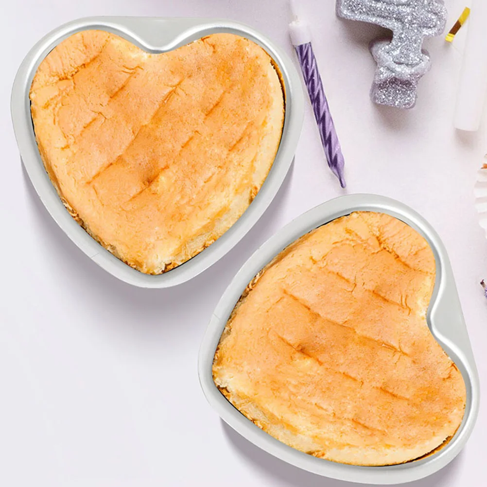 

3Pcs Heart Cake Molds Aluminum Alloy Non Stick Metal Baking Pan Suitable For Home And Professional Use