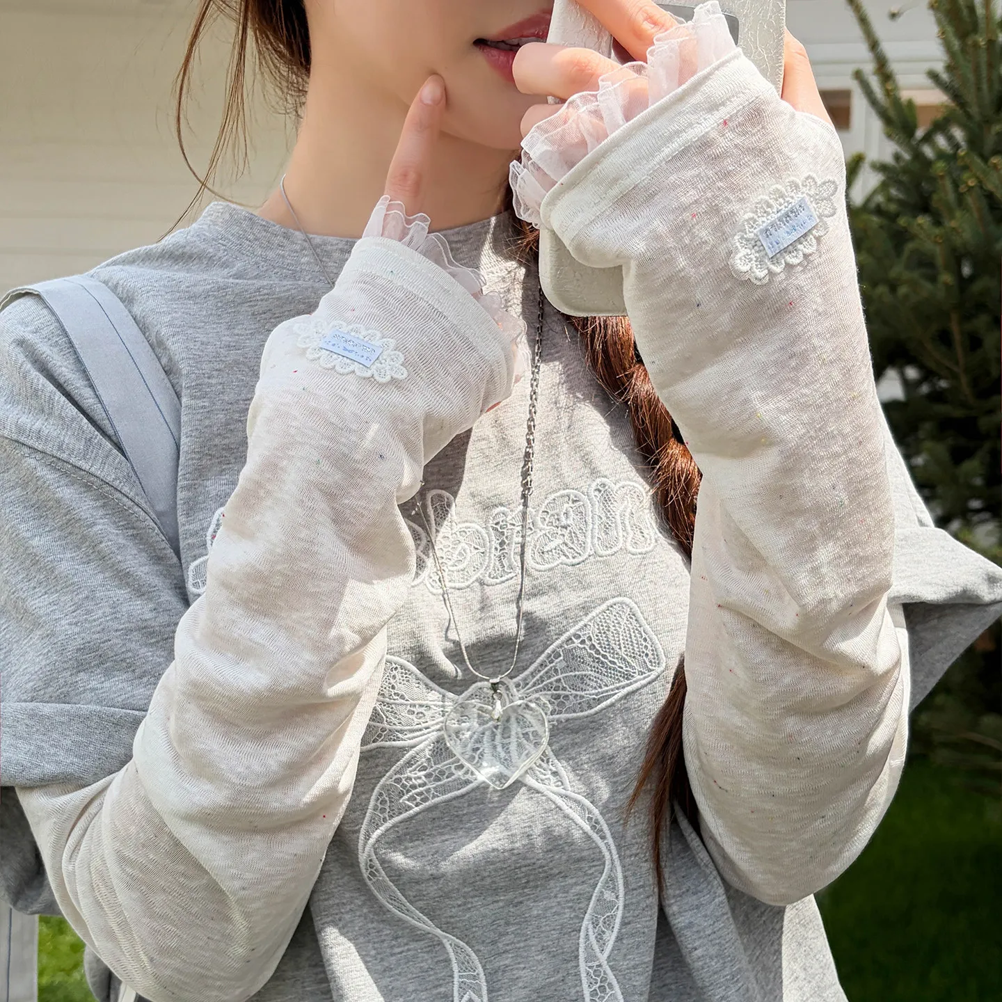 Korean-style Lace-edged Sun-protective Arm Sleeves for Women – Breathable, Loose-fitting, UV-blocking, Outdoor Cooling Sleeves