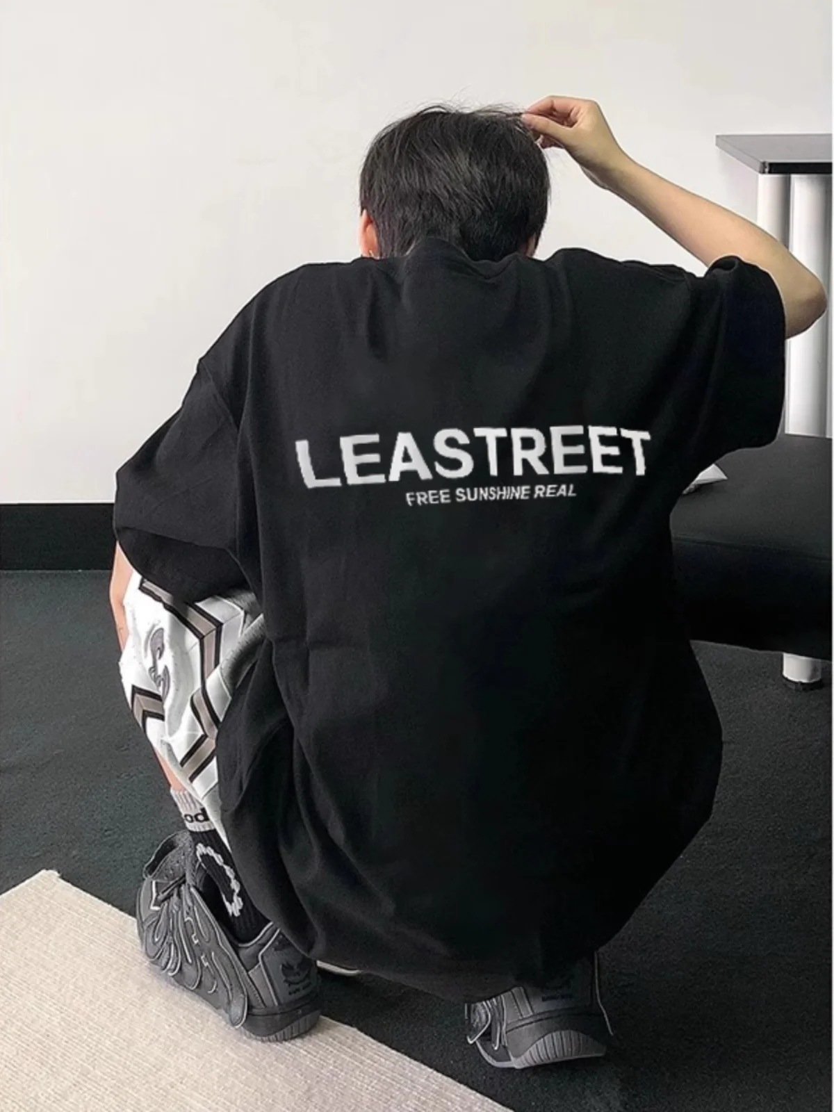 

Модная американская хлопковая футболка с круглым вырезом и коротким рукавом для мужчин, летняя, черная, дышащая, повседневная, от модного бренда