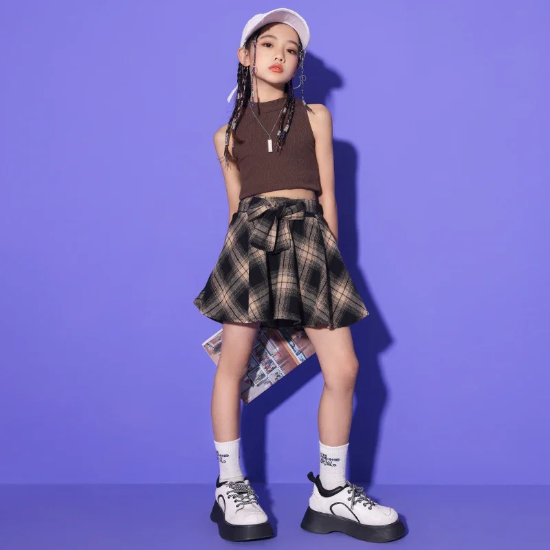 Tenues de rue pour adolescents, vêtements Hip Hop pour enfants, débardeur marron, hauts, jupe à carreaux, short pour filles, Costume de danse Jazz