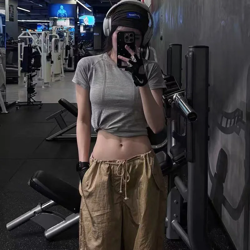 Damen-Yoga-Outfit, schnell trocknend, atmungsaktiv, hohe Elastizität, Sport, kurzärmelig, Pilates-Fitness-T-Shirt, 2025, neue Kollektion