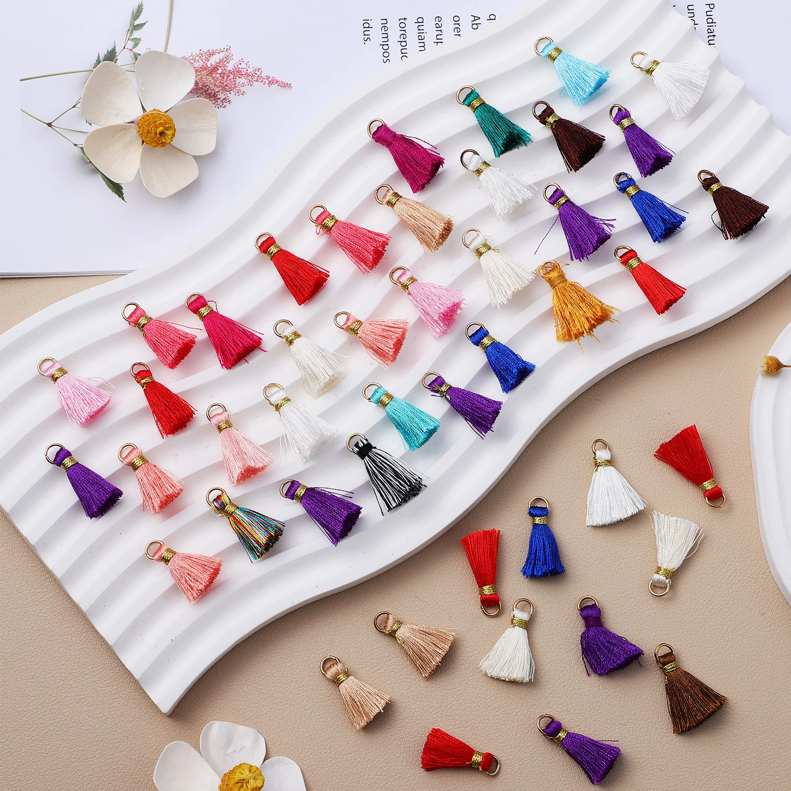 

50 Pcs Thread Tassels 2cm Mixed Colors for Keychains Jewelry Earring Findings For Jewelry Making Making Crafts Accessories Mini