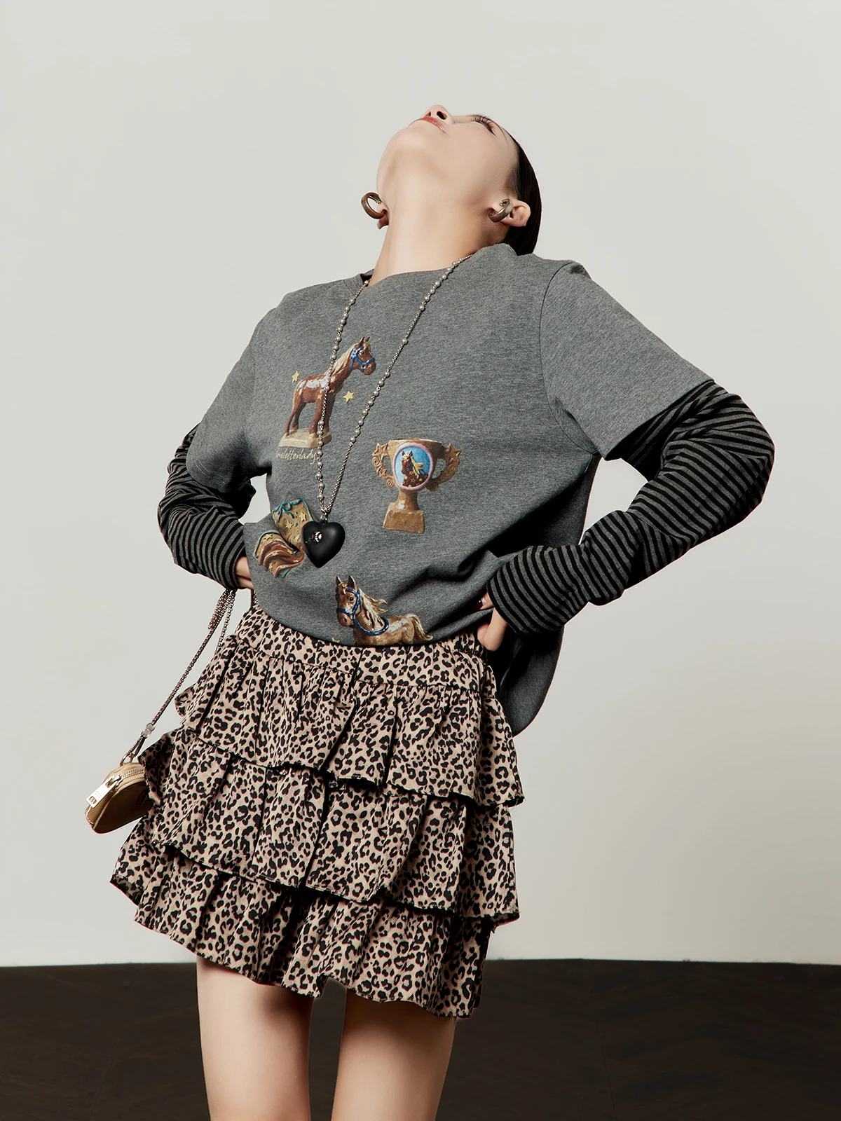 

Loose Casual Sle Women's T-irt Cerc Deep Flower ey Spring 2026 New Arrival Casual Comfortable Long Sve roun...