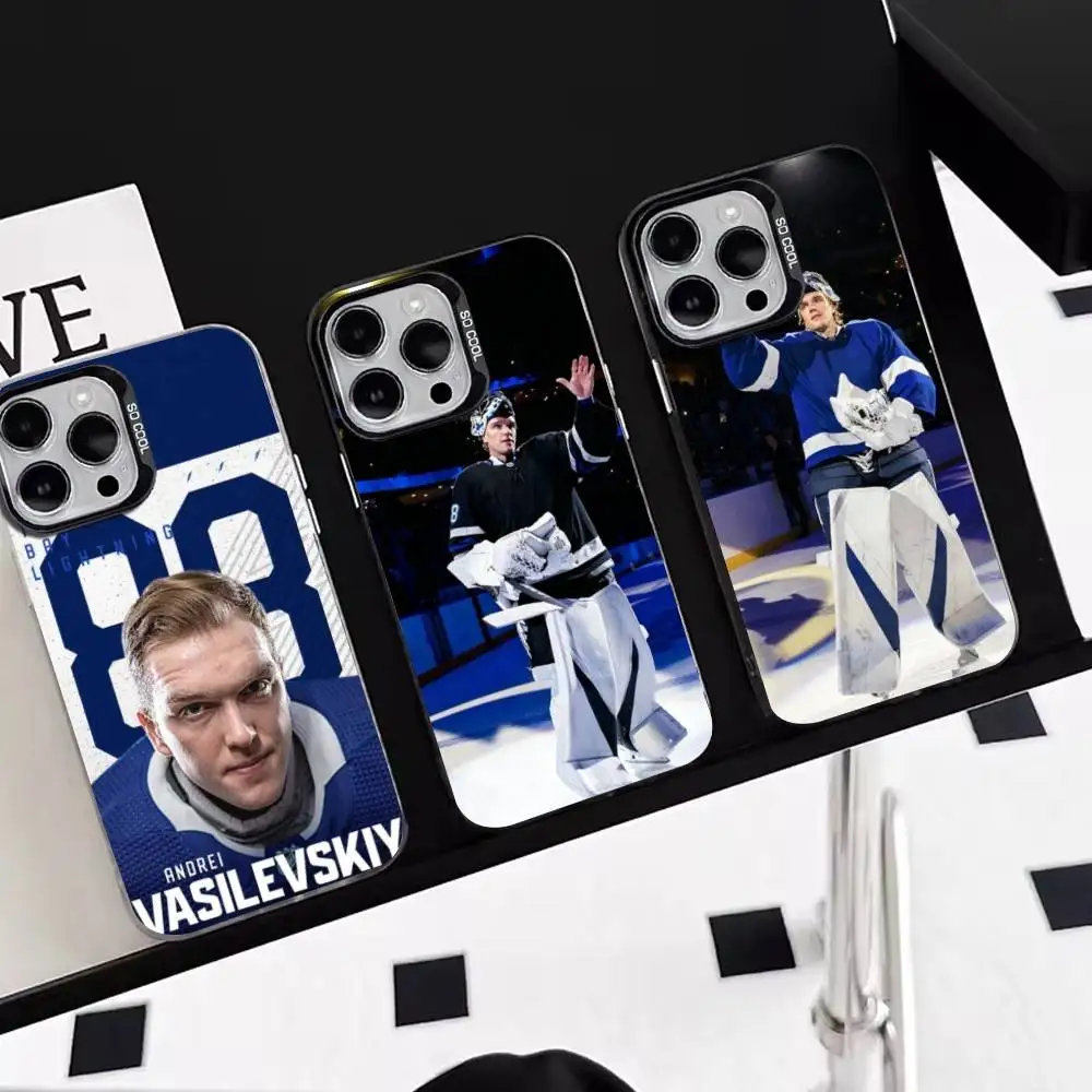 Funda para Teléfono con Diseño de Andrei Vasilevskiy, Portero de Hockey sobre Hielo, Deporte, Rusia, para iPhone 17, 16, 15, 14, 13, 12, 11 Plus, Pro Max, XS, Colorida Plateada