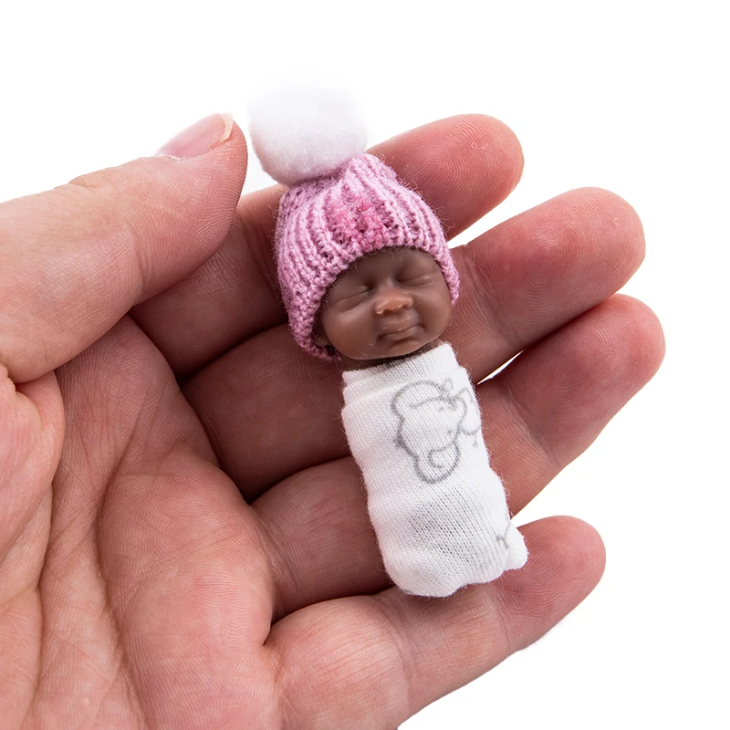 Realistic Newborn PVC Baby Finger Doll Toy Mini Hand Ornament With Real Clothes Random Design Kids Pretend Play Puppet Birthday