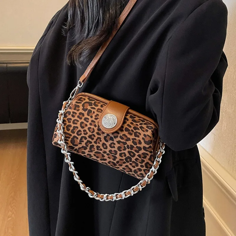 

2025 Новая элегантная женская сумка через плечо на одно плечо с высококачественной текстурой и леопардовым принтом