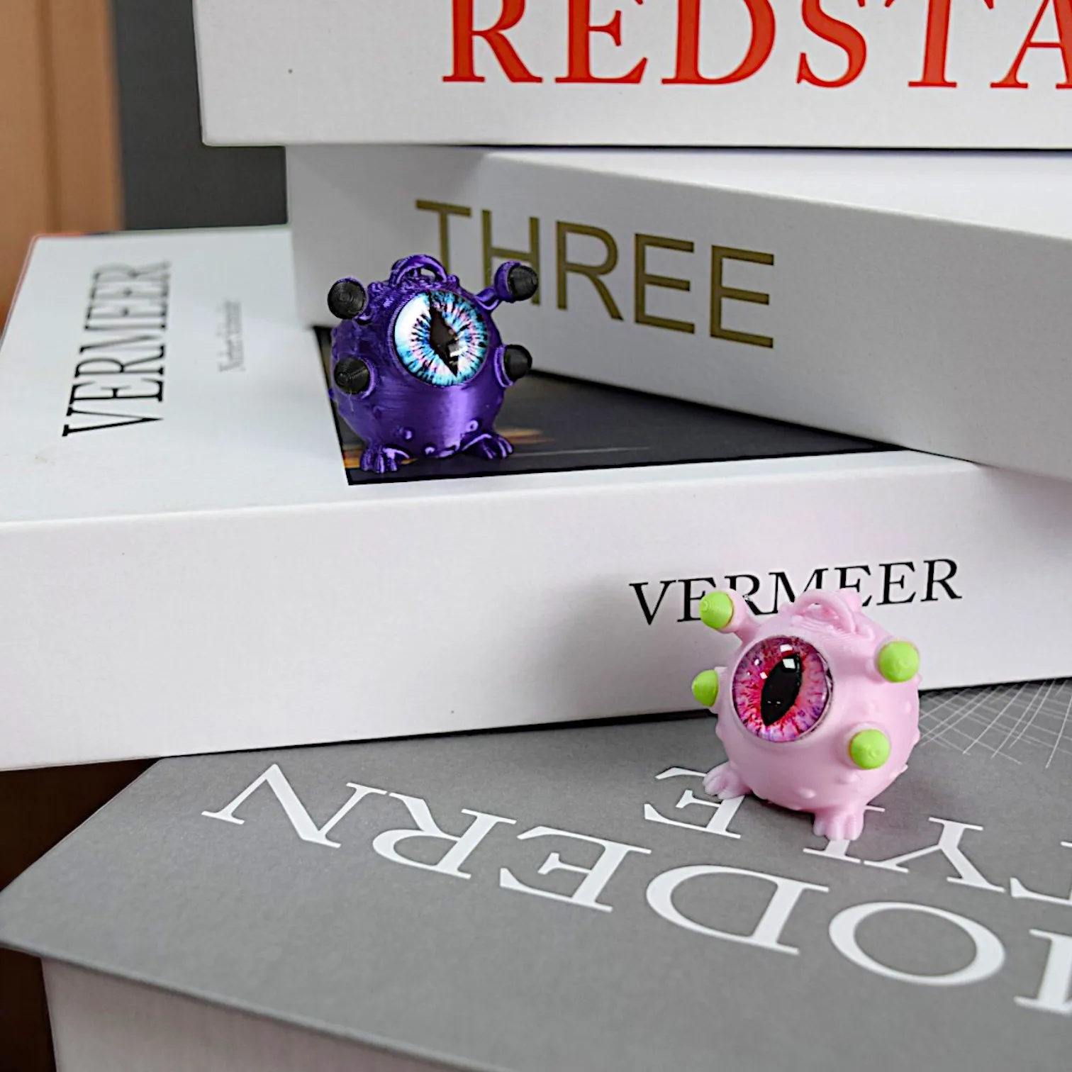 مضحك ثلاثية الأبعاد مطبوعة جديدة كبيرة العين الوحش زخرفة مقلد عيون الشر الوحش التماثيل لعبة أطفال هدية صغيرة منضدية حلية #4