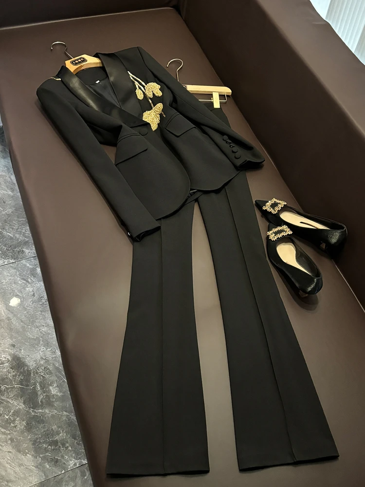 بدلة Faion الثقيلة المزخرفة بقصة ضيقة مع سروال بيل بوت طقم مكون من قطعتين A22529 طقم نسائي عالي الجودة