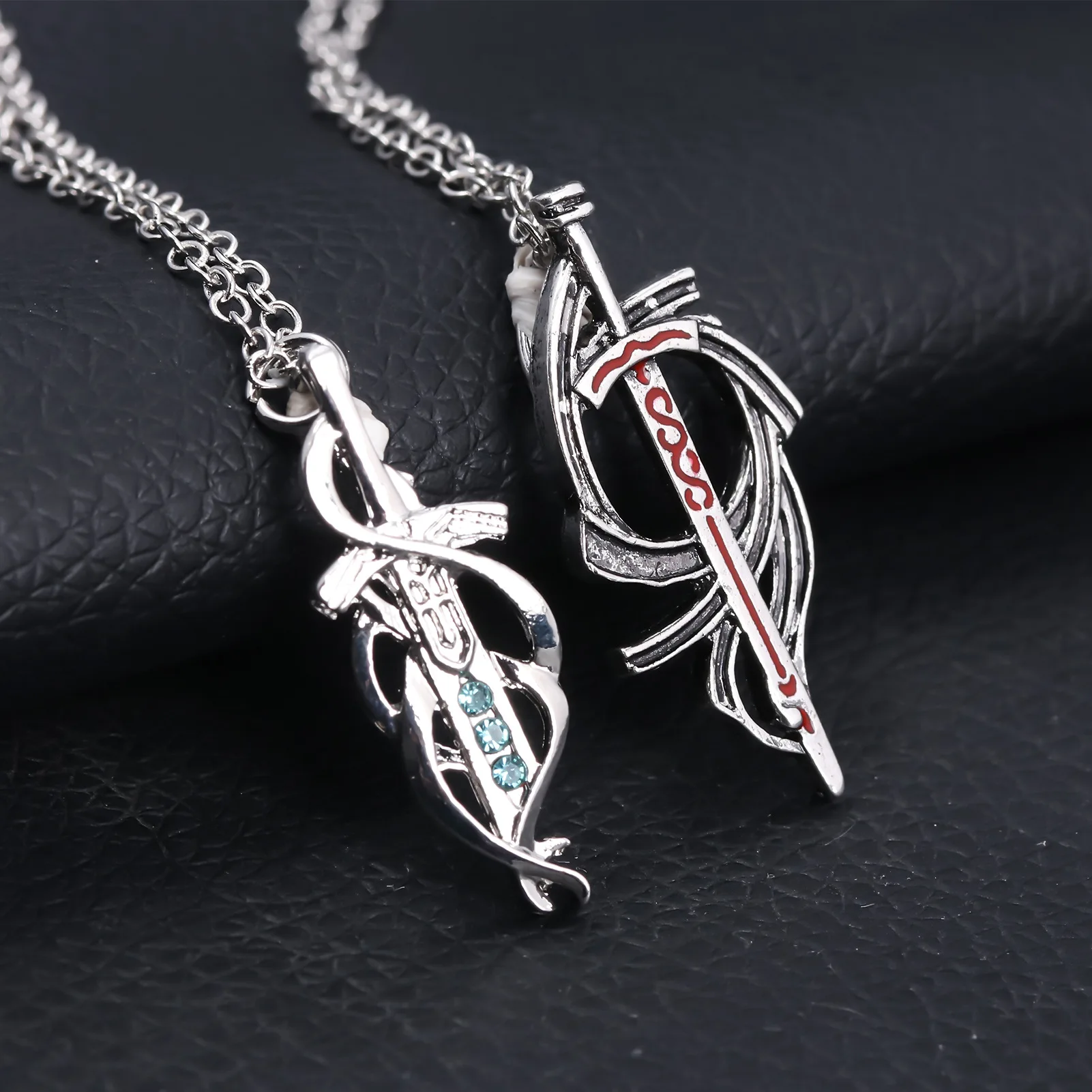 Brdwn Fate Prototype Unisex Saber Excalibur Sword Necklace Halloween Cosplay Prop